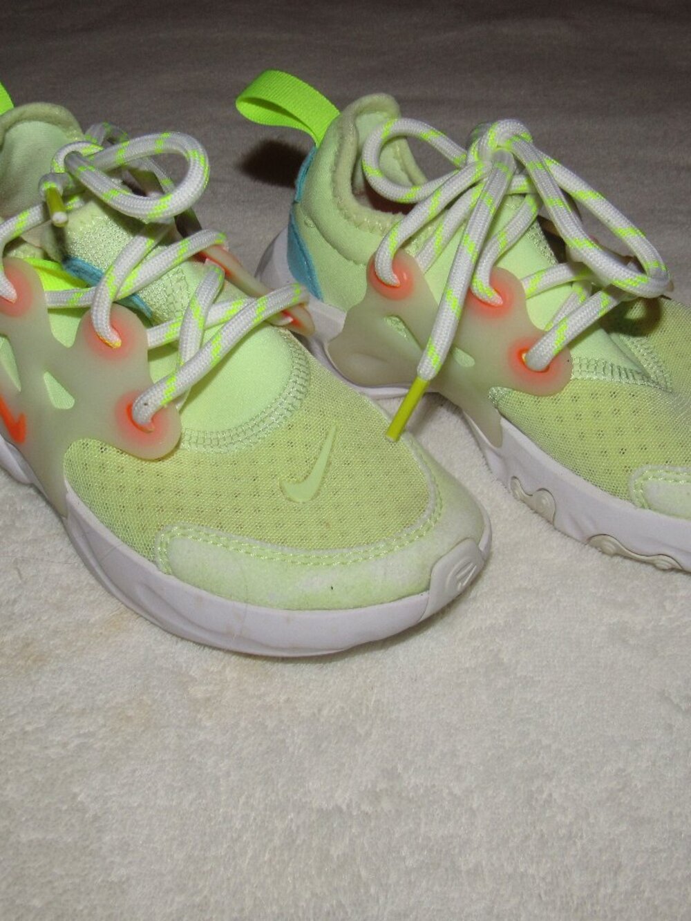 Nike React Presto Yellow/Green/Teal Size 11C used